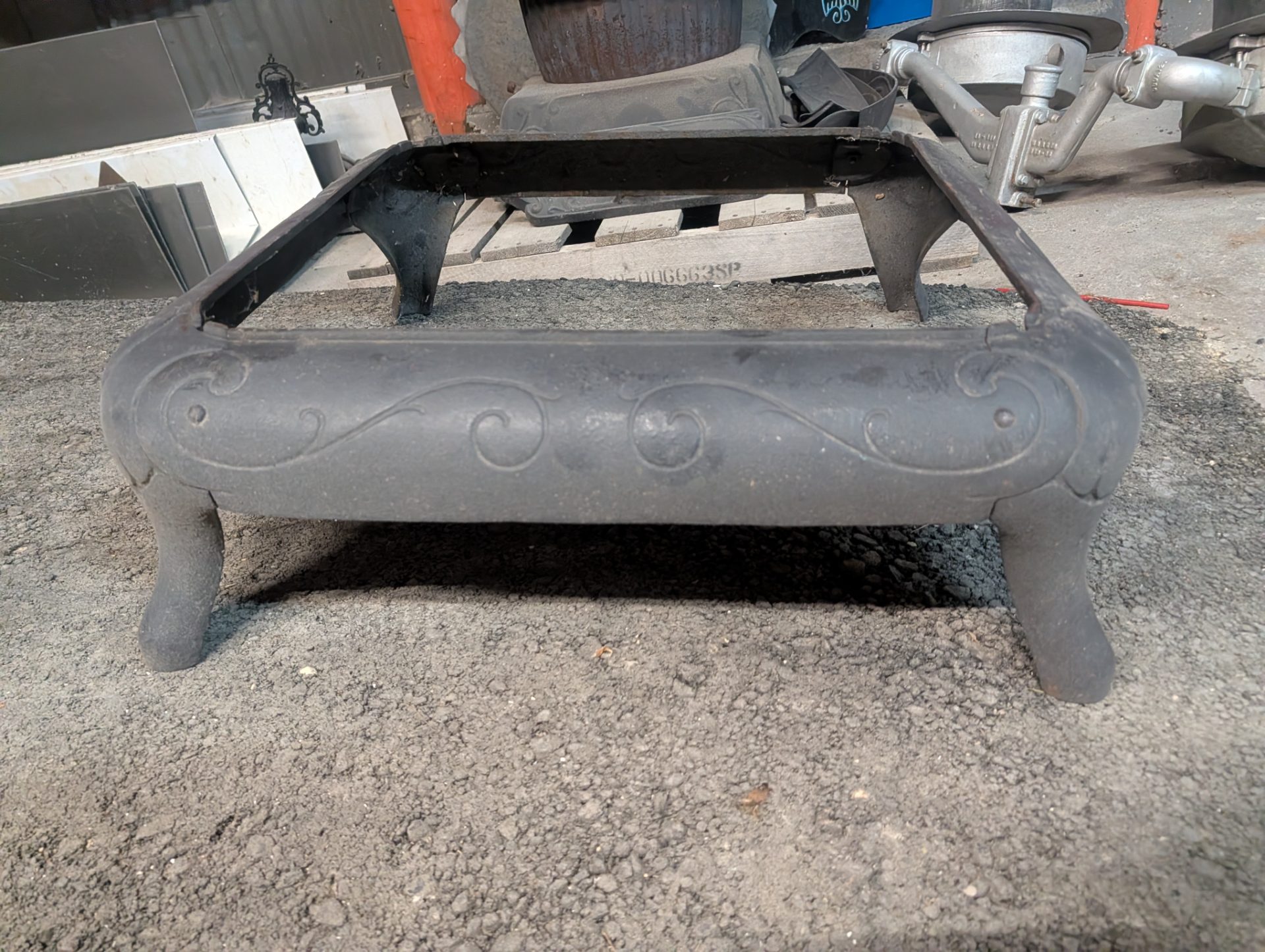 Antique Cast Iron Pot Belly Stove — Dening & Sons Stove Co. — photo 4