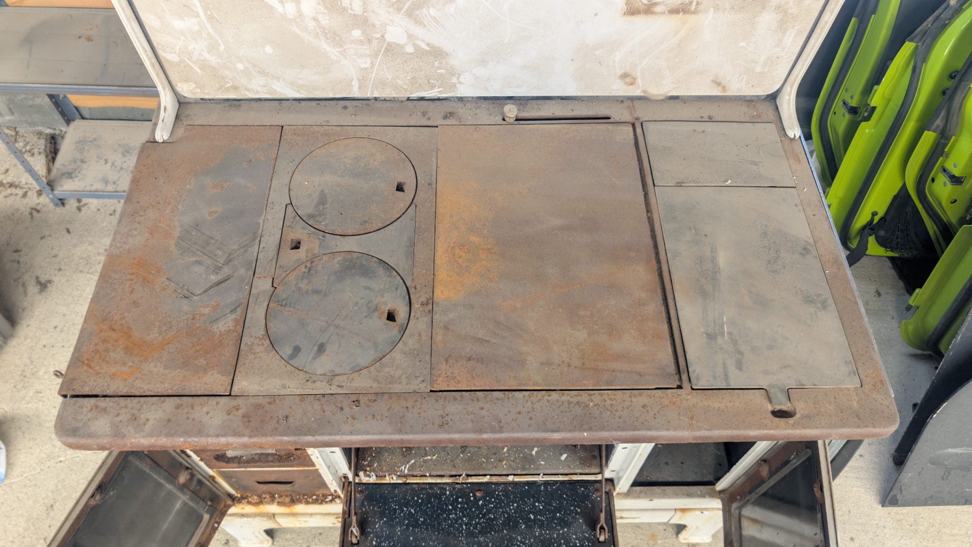 Round Oak Cast Iron Kitchen Range Cookstove, Early 20th Century — photo 2