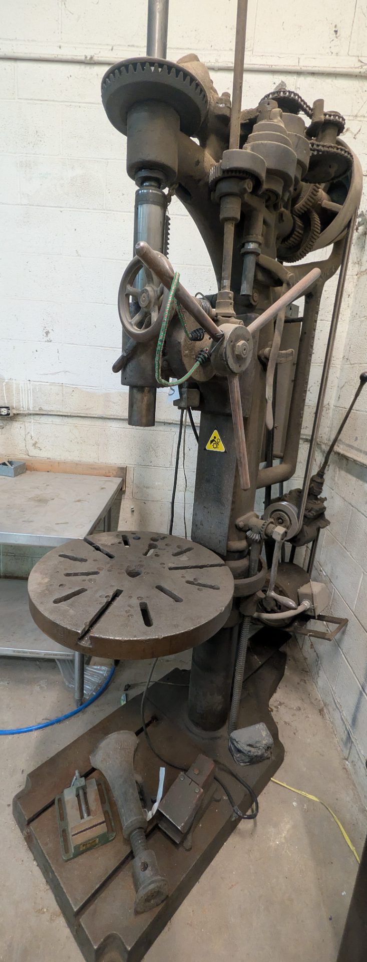 Vintage Industrial Camelback Drill Press Floor Model Belt Drive Power Feed — photo 2