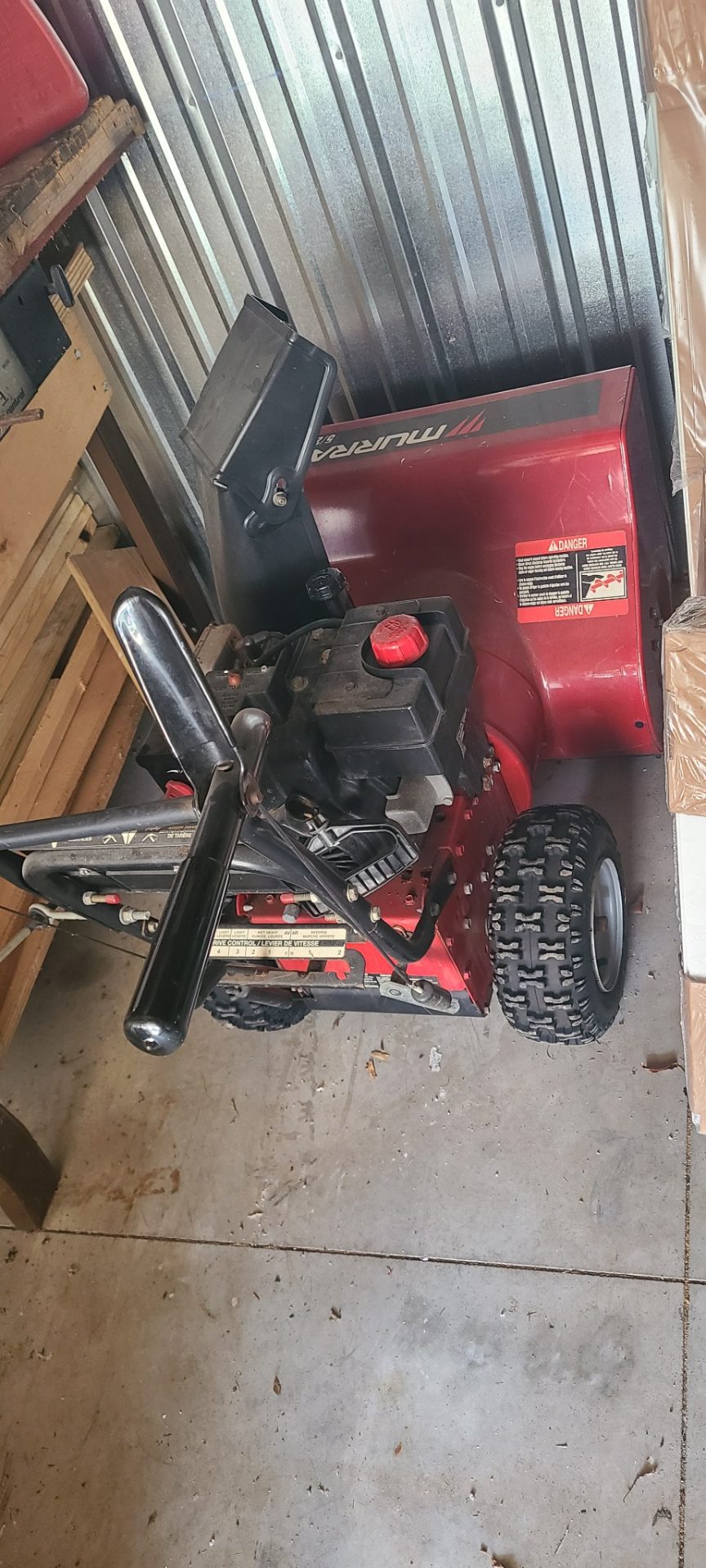 Murray two-stage snowblower