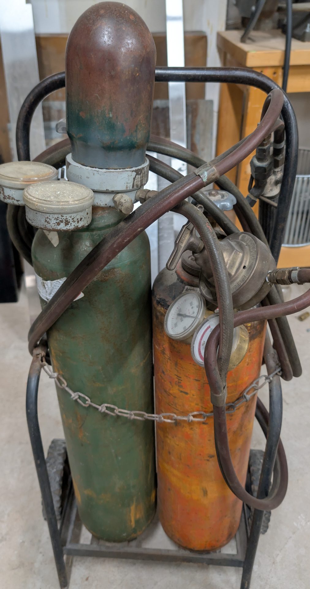 Oxy-Acetylene Welding Torch Cart with Cylinders, Regulators and Hose