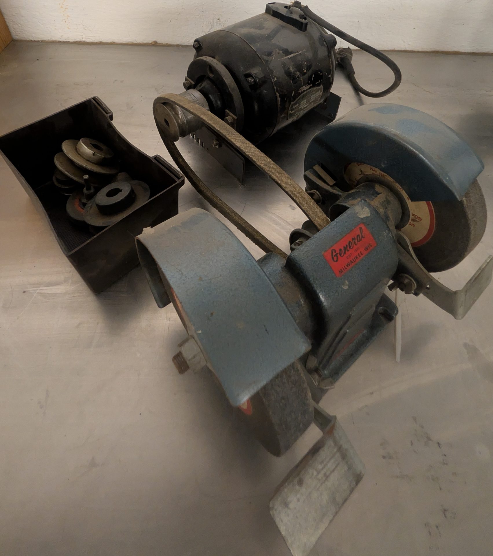 Vintage Belt-Driven Bench Grinder with Dual Grinding Wheels and Motor
