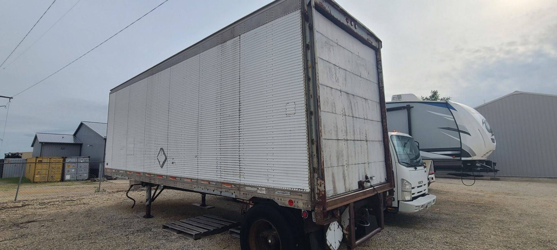 Fruehauf 50 ft dry van trailer — photo 2
