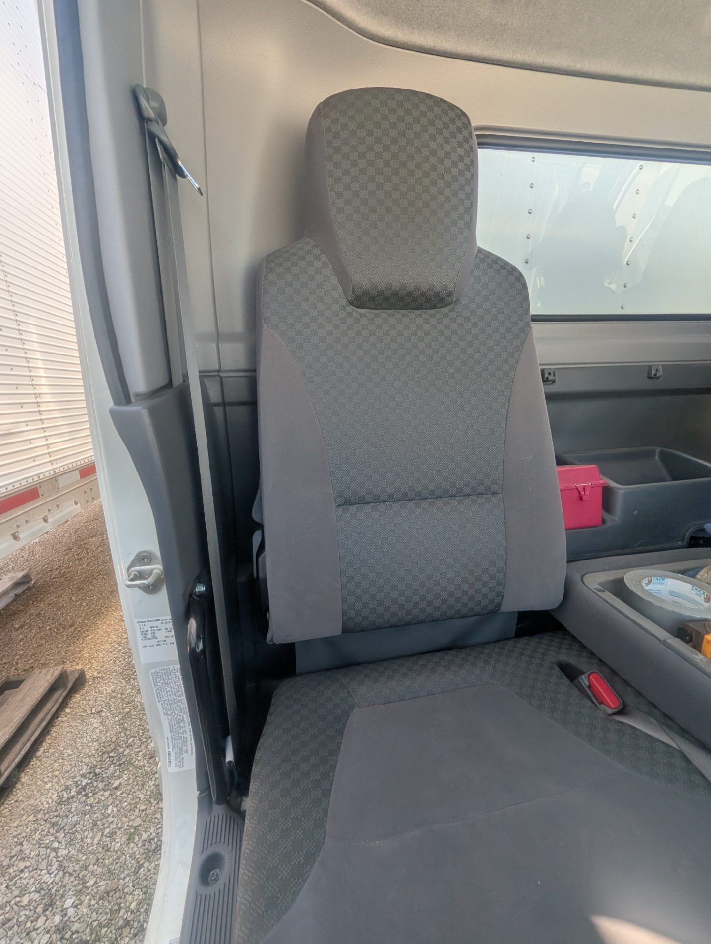 2013 Isuzu NRR 39,886mi — photo 8