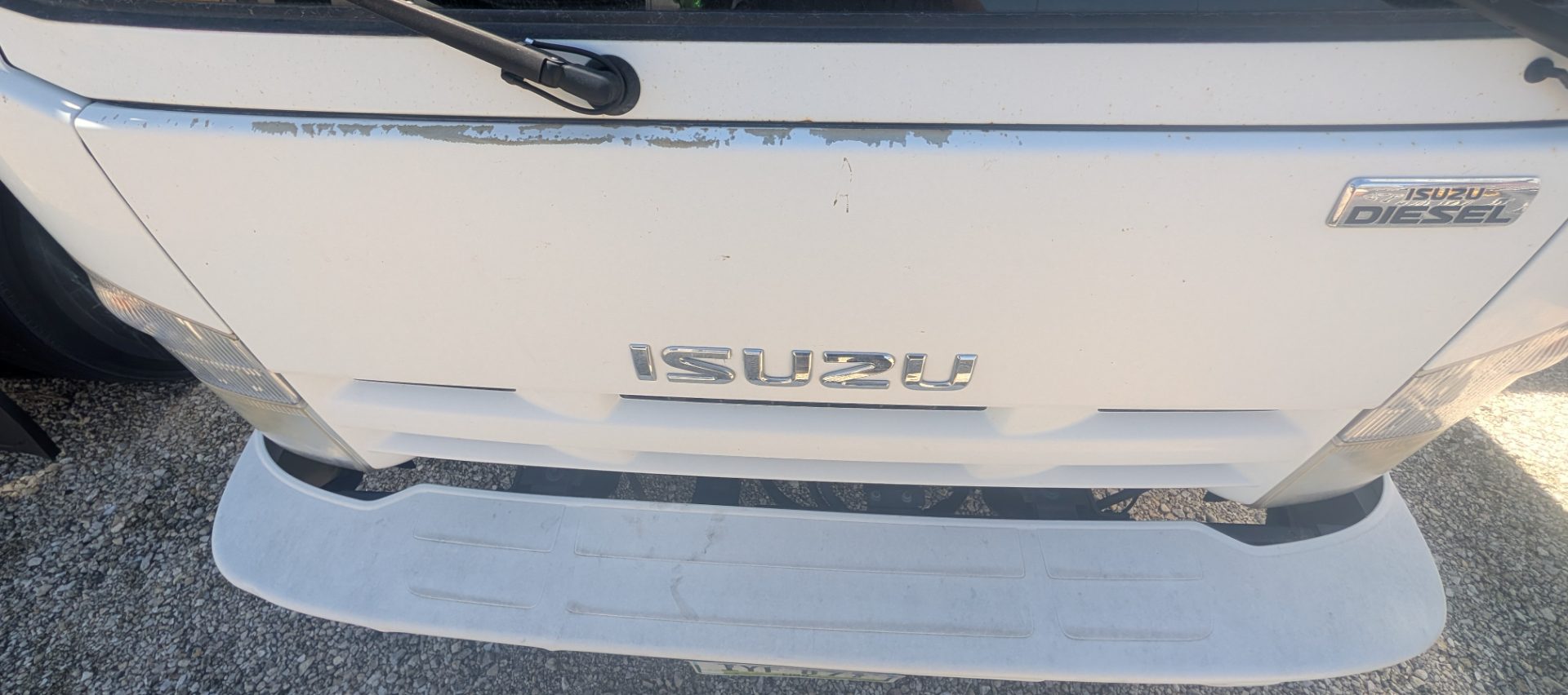 2013 Isuzu NRR 39,886mi — photo 2