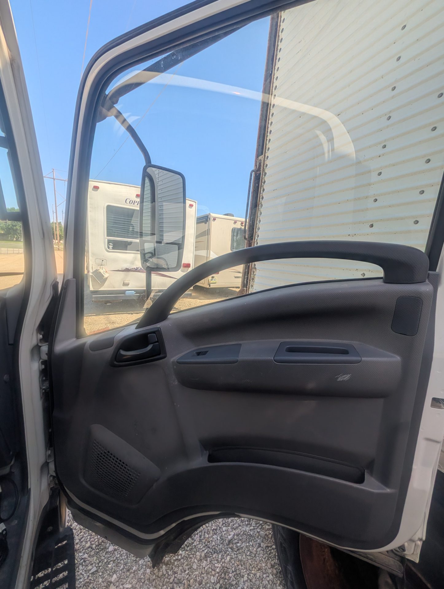 2013 Isuzu NRR 39,886mi — photo 7