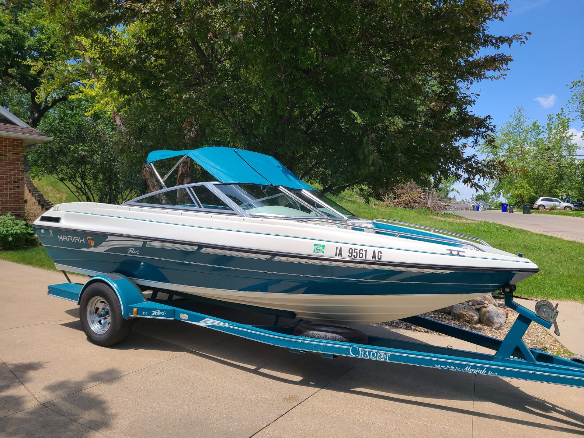 1995 Mariah Talari Z open bow boat with Chariot trailer