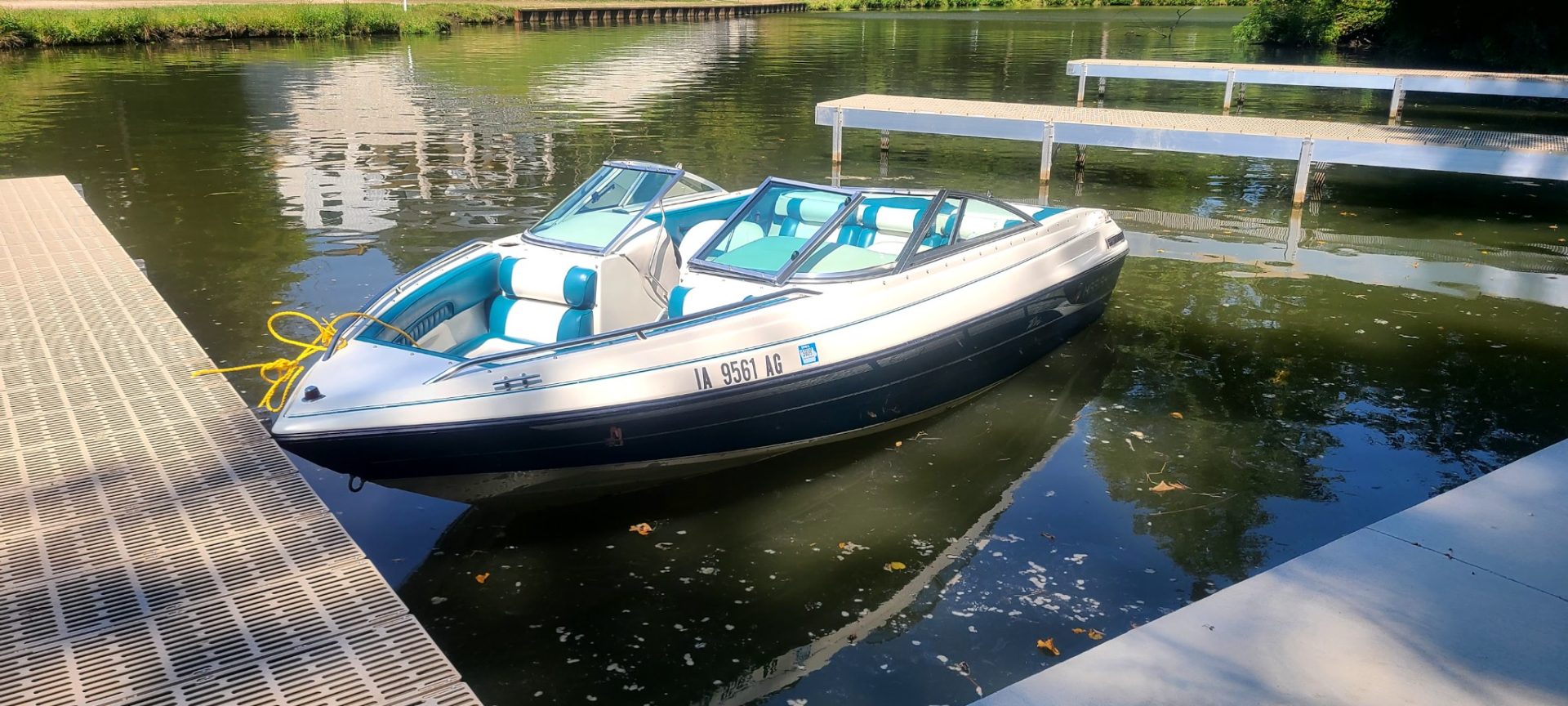 1995 Mariah Talari Z open bow boat with Chariot trailer — photo 10