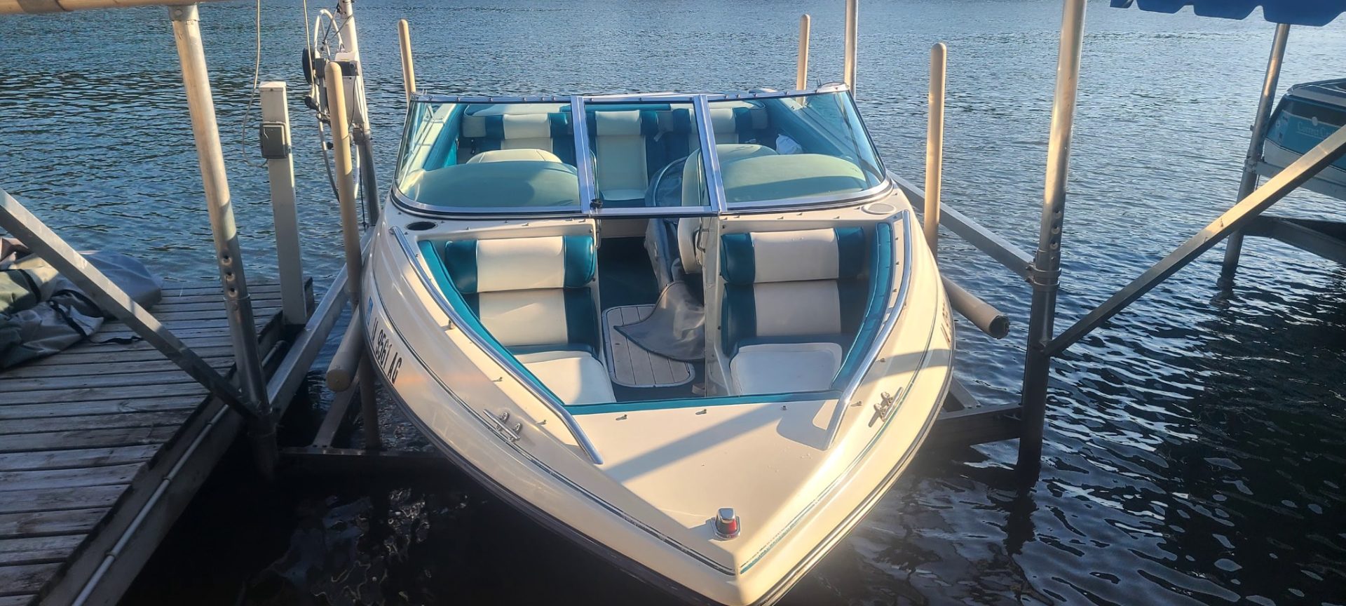 1995 Mariah Talari Z open bow boat with Chariot trailer — photo 9