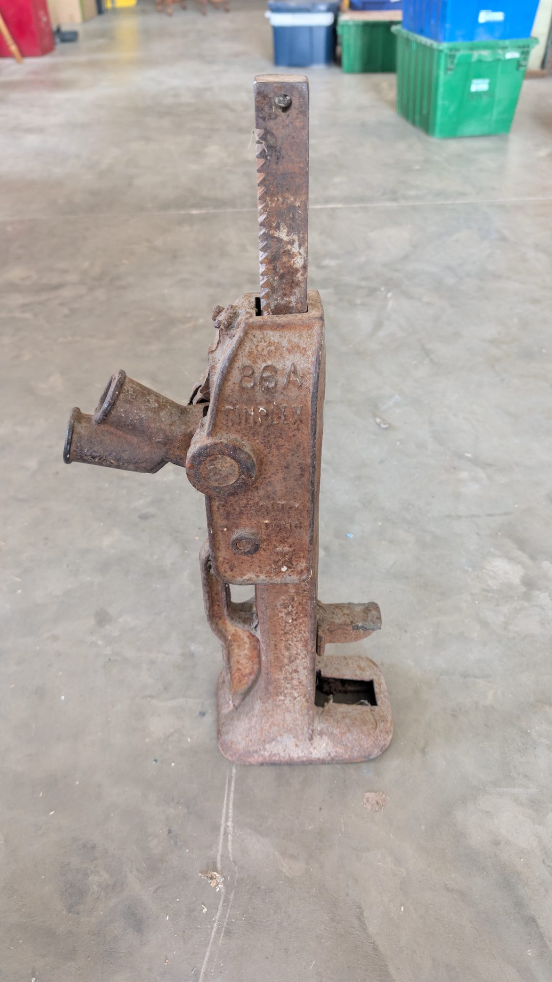 Simplex No. 86A Ratchet Jack — Antique Cast Iron
